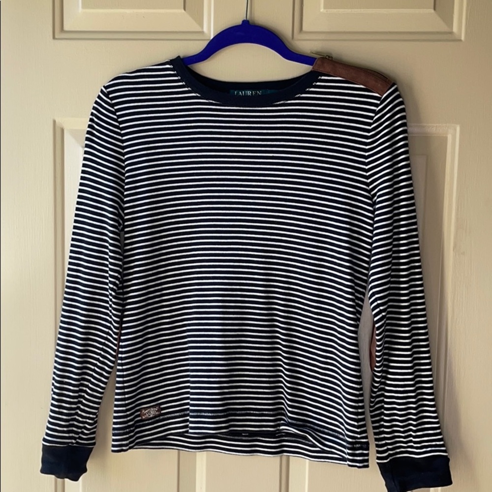 Black and white long sleeve shirt